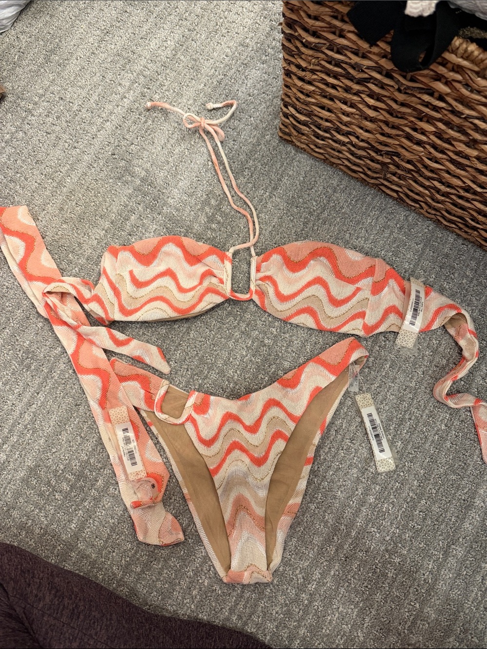 Devon Windsor NWT Women’s Coral Wave Print Bandeau Bikini Set SIZE SMALL